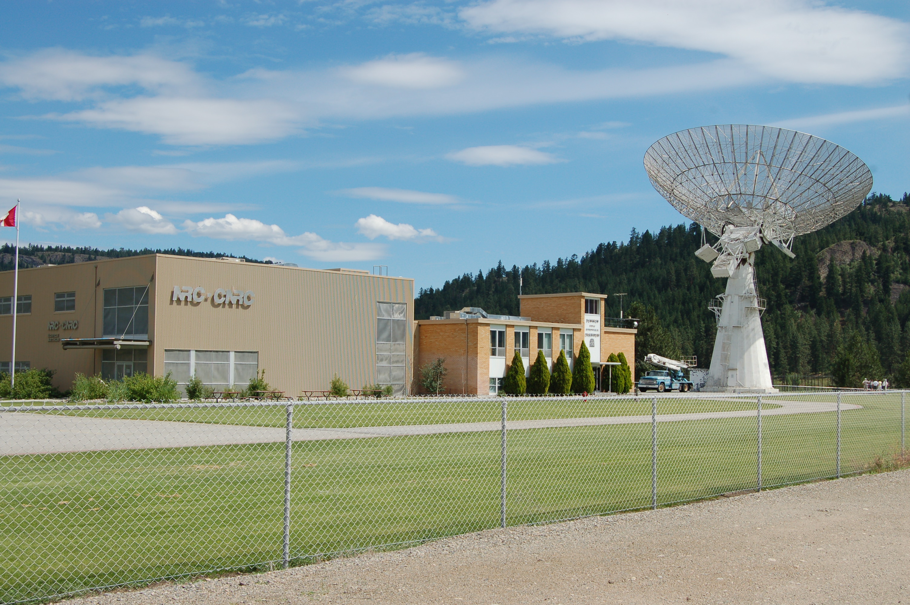 Big Canadian Antennas